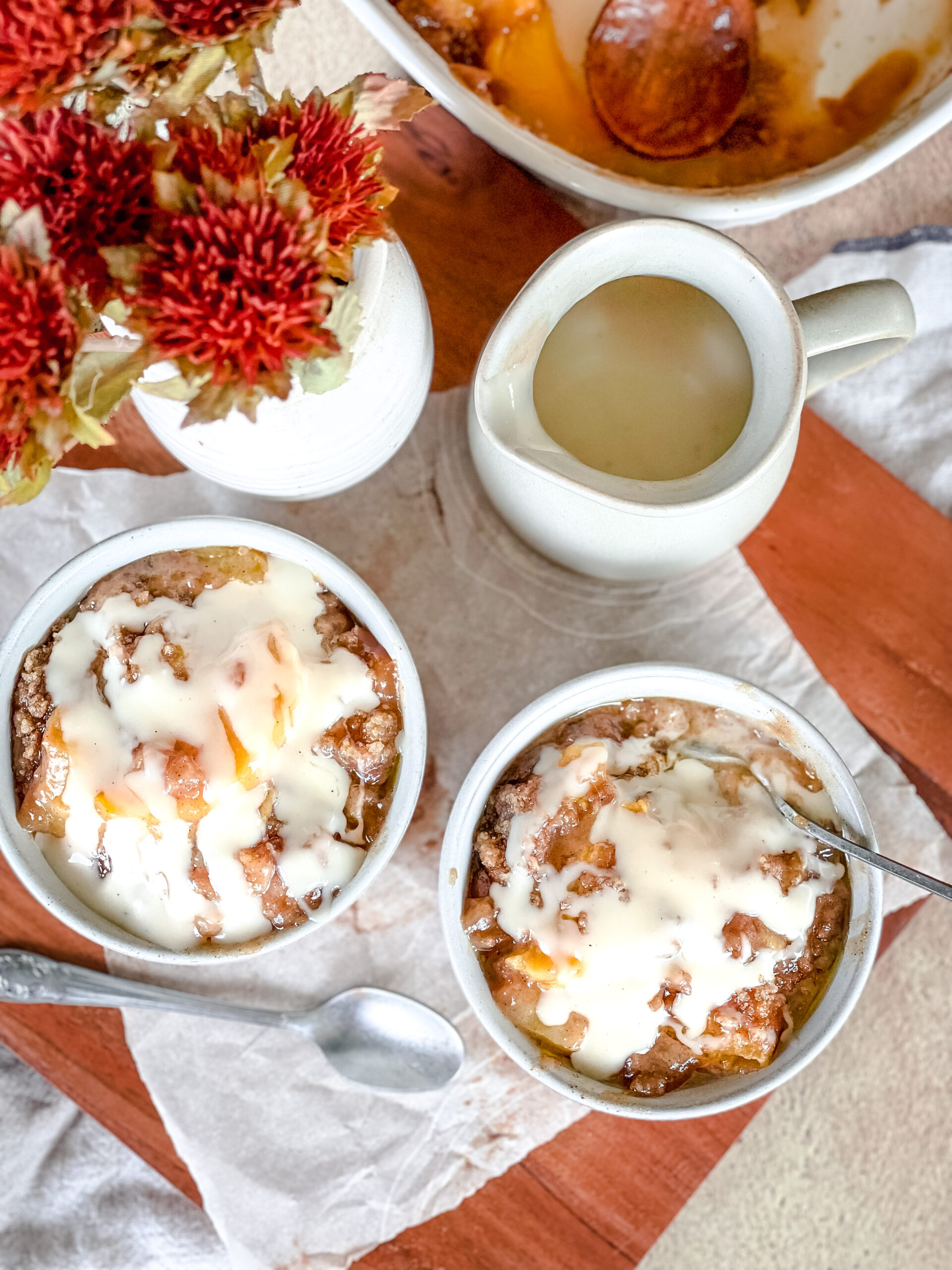 peach crisp with maple cream sauce