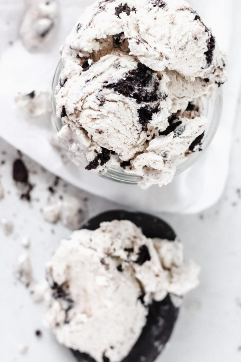 No Churn Cookies and Cream Ice Cream Recipe