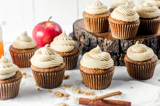 apple cider cupcakes with cream cheese frosting
