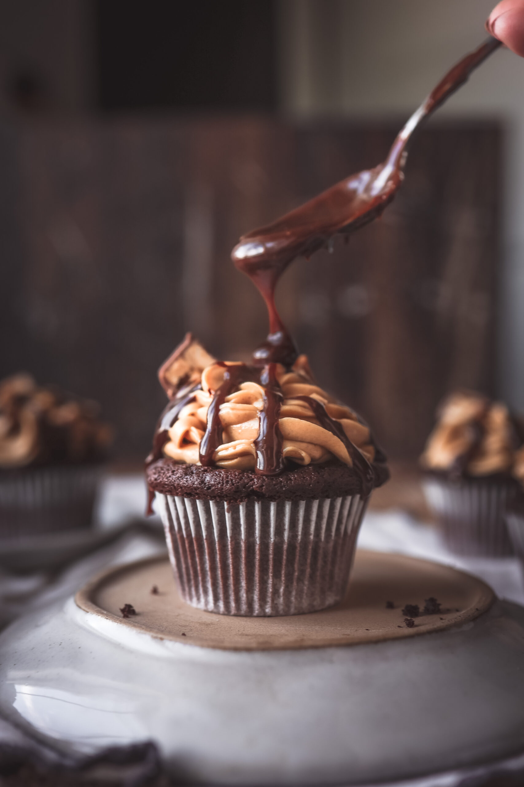 Snickers Cupcakes