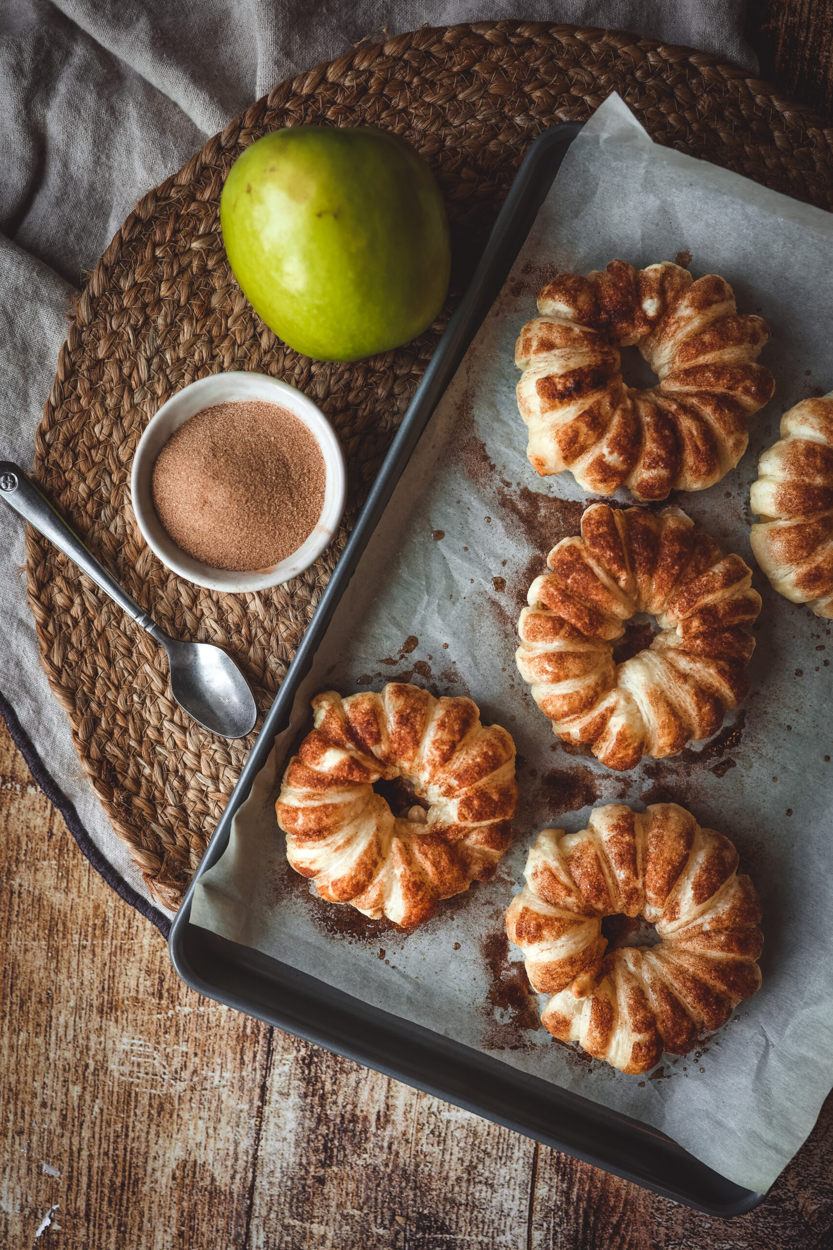 Puff Pastry Cinnamon Apple Rings